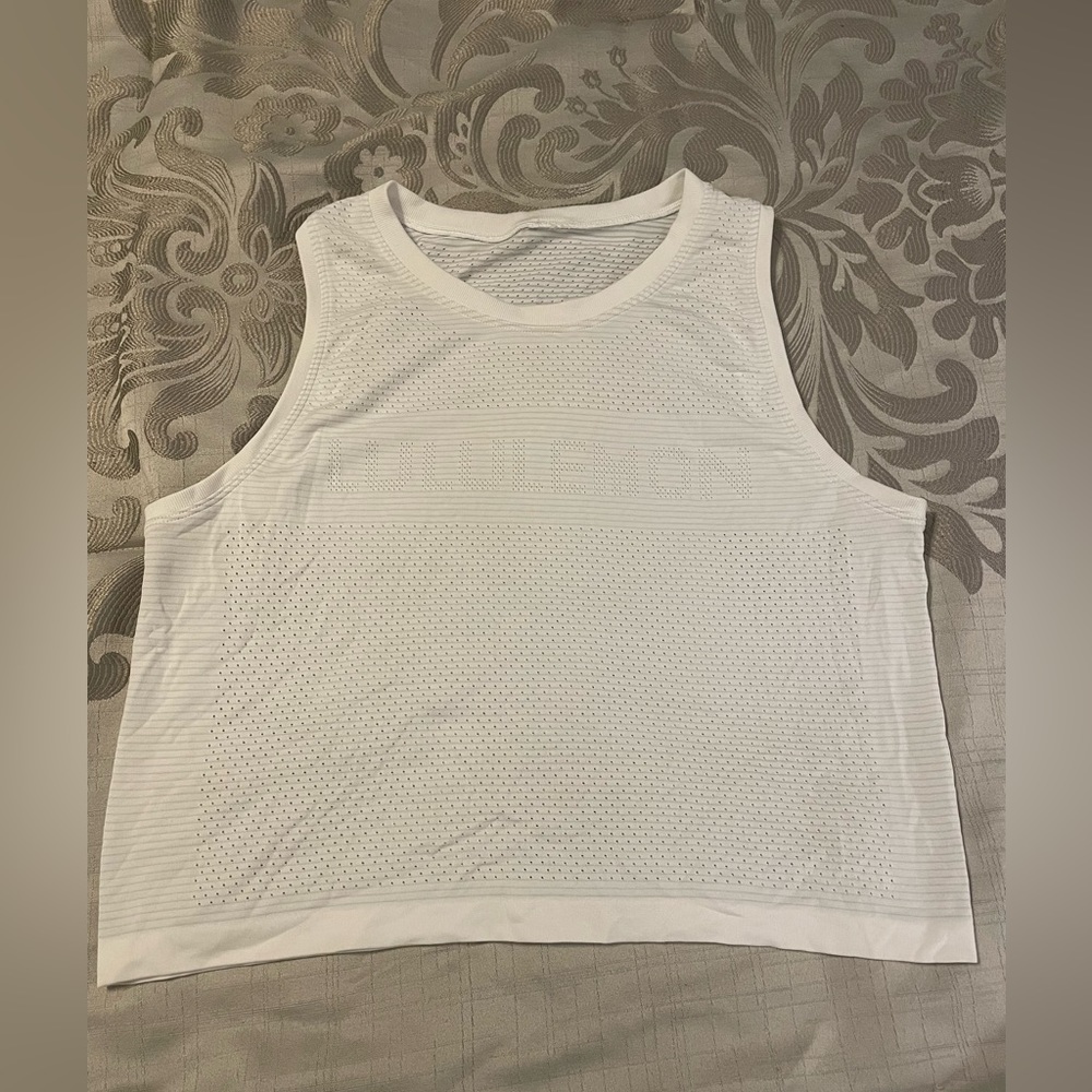 Lululemon crop workout tank